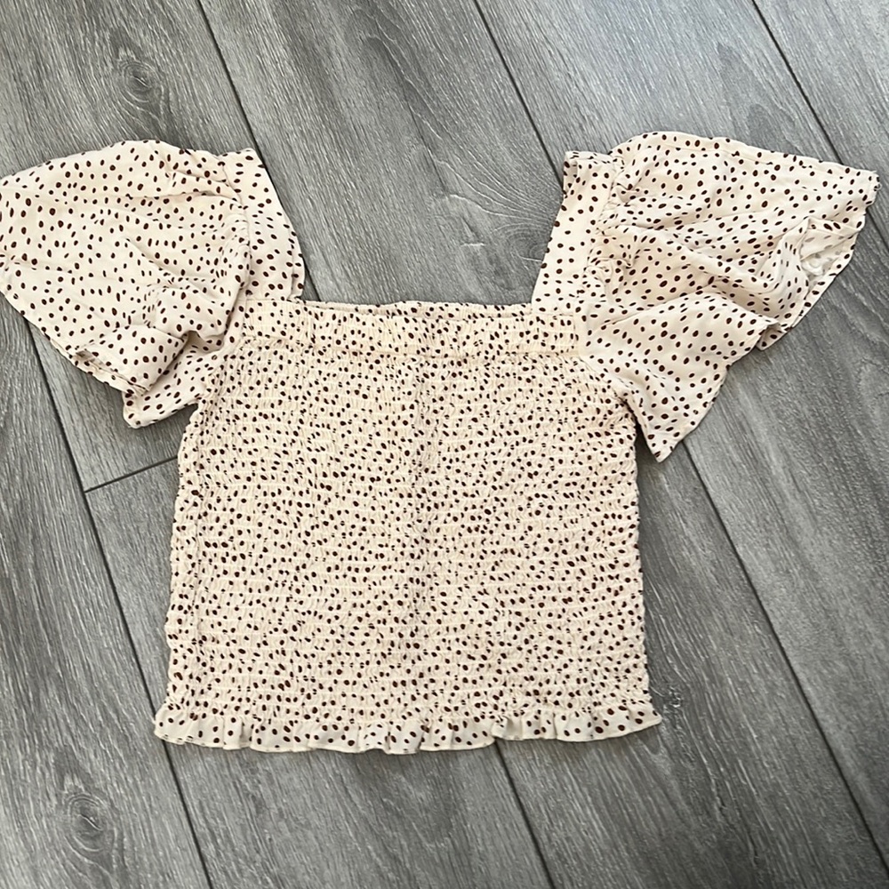Cute patterned crop top